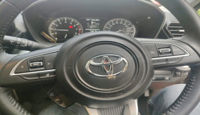 2023 Toyota URBAN CRUISER HYRYDER V AWD NEO DRIVE, Petrol, Manual, 29,480 km, interior