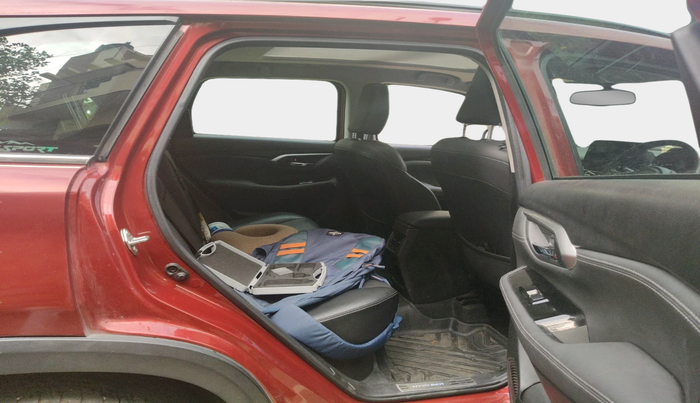 2023 Toyota URBAN CRUISER HYRYDER V AWD NEO DRIVE, Petrol, Manual, 29,480 km, interior