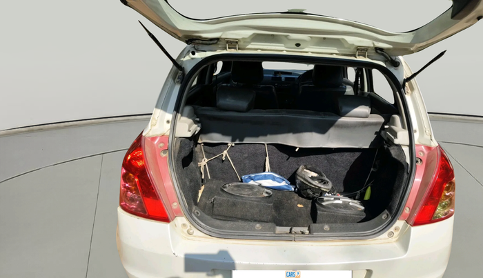 2010 Maruti Swift VXI, Petrol, Manual, 1,31,030 km, exterior