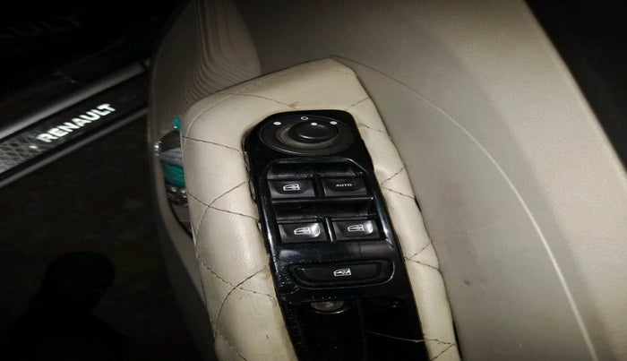 2020 Renault TRIBER RXZ, Petrol, Manual, 1,04,512 km, interior