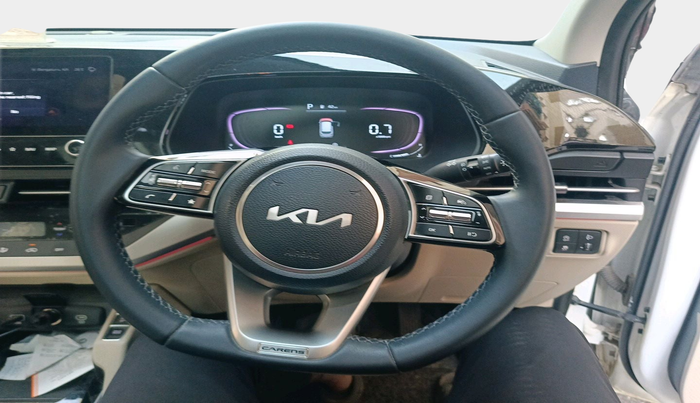 2023 KIA CARENS  LUXURY (O)1.5 TURBO DCT 7 STR, Petrol, Automatic, 13,860 km, interior