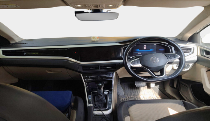2022 Volkswagen VIRTUS TOPLINE TSI 1.0 AT, Petrol, Automatic, 37,575 km, interior