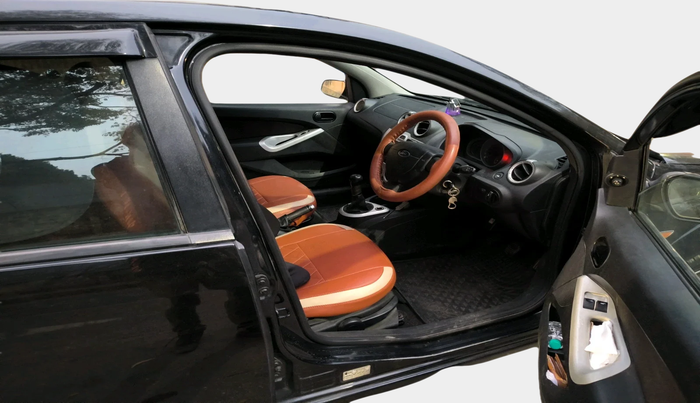 2012 Ford Figo ZXI 1.4 DIESEL, Diesel, Manual, 1,18,472 km, interior