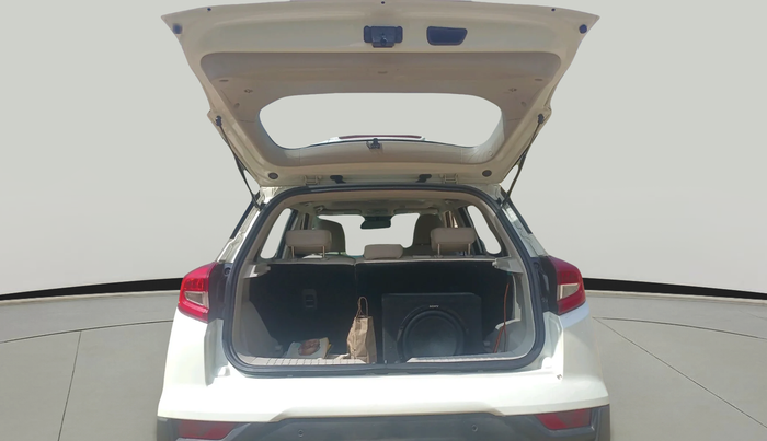 2020 Mahindra XUV300 W8 (O) 1.5 DIESEL AMT, Diesel, Automatic, 53,949 km, exterior