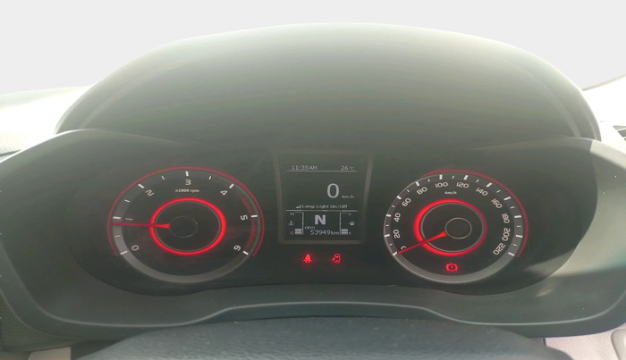 2020 Mahindra XUV300 W8 (O) 1.5 DIESEL AMT, Diesel, Automatic, 53,949 km, interior