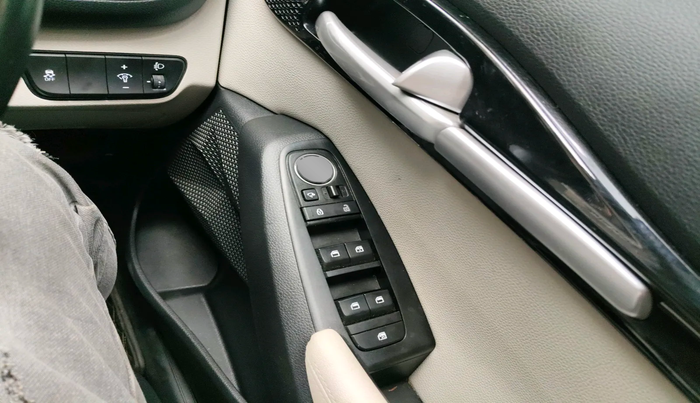 2022 KIA SELTOS HTX 1.5 PETROL, Petrol, Manual, 23,328 km, interior