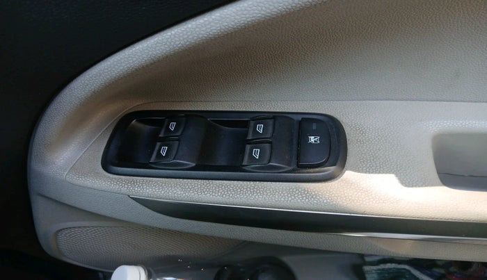 2017 Ford Ecosport TITANIUM 1.5L PETROL AT, Petrol, Automatic, 24,929 km, interior