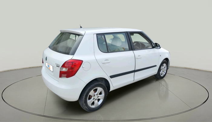 2011 Skoda Fabia ELEGANCE 1.2 MPI, Petrol, Manual, 1,19,095 km, exterior