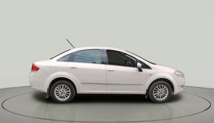 2010 Fiat Linea EMOTION 1.3, Diesel, Manual, 1,67,813 km, exterior