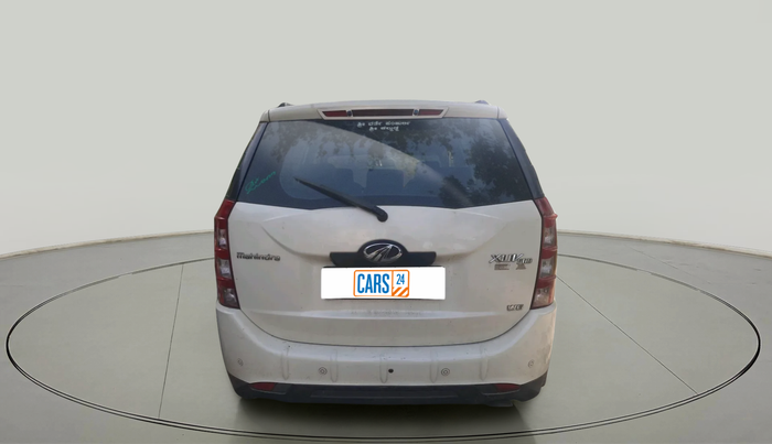 2014 Mahindra XUV500 W6, Diesel, Manual, 1,45,942 km, exterior