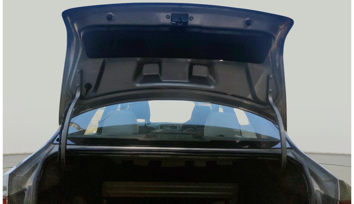 2014 Skoda Rapid ELEGANCE 1.6 TDI CR MT, Diesel, Manual, 48,017 km, exterior