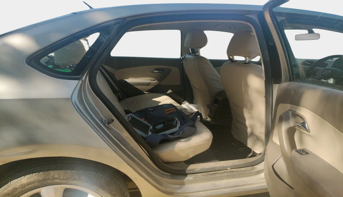 2014 Skoda Rapid ELEGANCE 1.6 TDI CR MT, Diesel, Manual, 48,017 km, interior