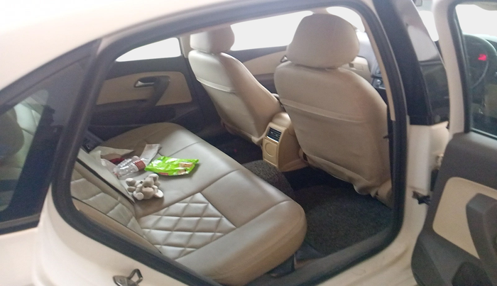 2011 Volkswagen Vento HIGHLINE DIESEL 1.6, Diesel, Manual, 1,52,778 km, interior