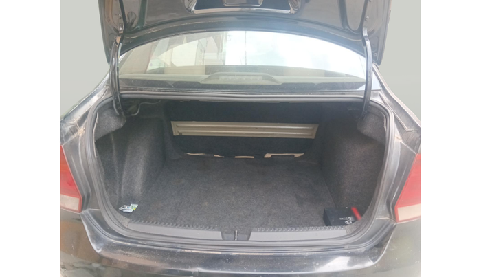 2013 Volkswagen Vento COMFORTLINE DIESEL 1.6, Diesel, Manual, 79,156 km, exterior