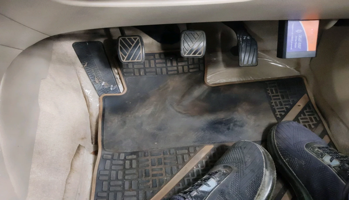 2022 Maruti Ciaz ALPHA 1.5 SHVS PETROL, Petrol, Manual, 39,854 km, interior