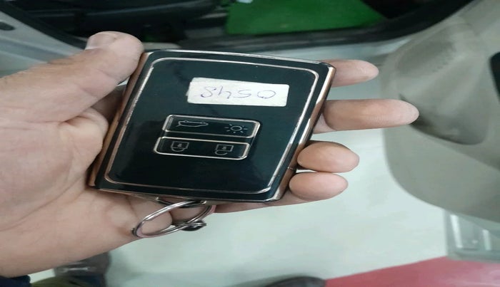 2020 Renault TRIBER RXZ, Petrol, Manual, 90,120 km, interior