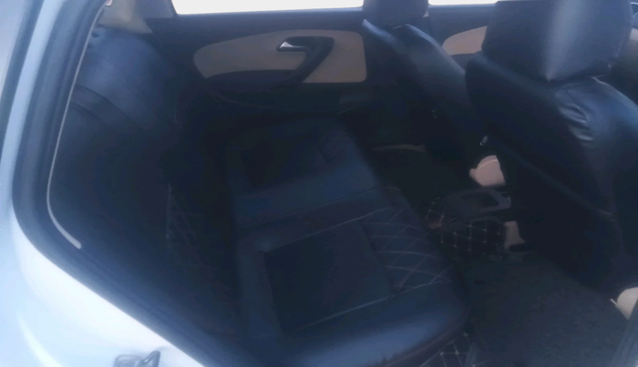 2014 Volkswagen Polo HIGHLINE1.5L, Diesel, Manual, 89,672 km, interior