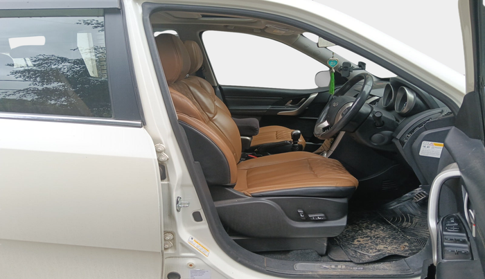 2020 Mahindra XUV500 W11, Diesel, Manual, 46,633 km, interior
