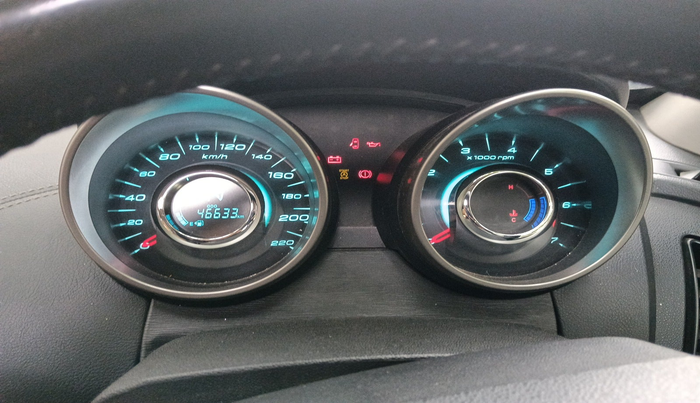 2020 Mahindra XUV500 W11, Diesel, Manual, 46,633 km, interior
