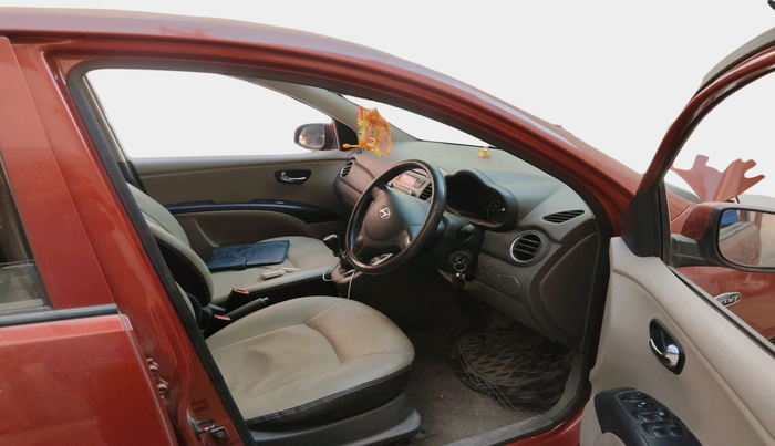 2013 Hyundai i10 MAGNA 1.2, Petrol, Manual, 1,08,772 km, interior