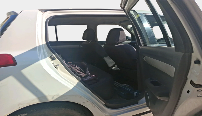 2011 Maruti Swift VXI, Petrol, Manual, 1,10,781 km, interior