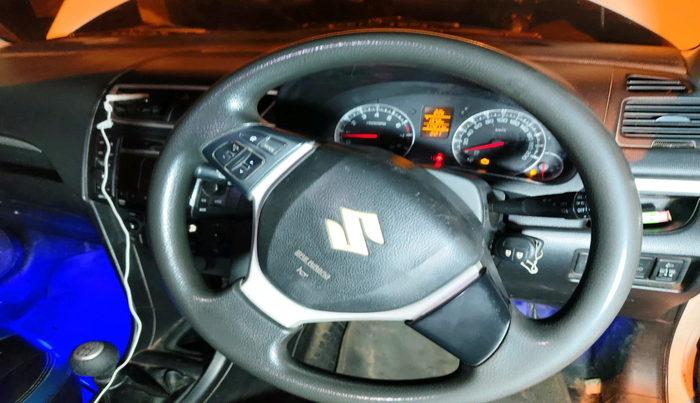 2013 Maruti Swift ZXI, Petrol, Manual, 1,17,211 km, interior