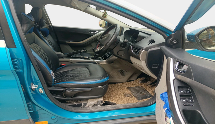 2018 Tata NEXON XZ PLUS PETROL DUAL TONE, Petrol, Manual, 75,818 km, interior