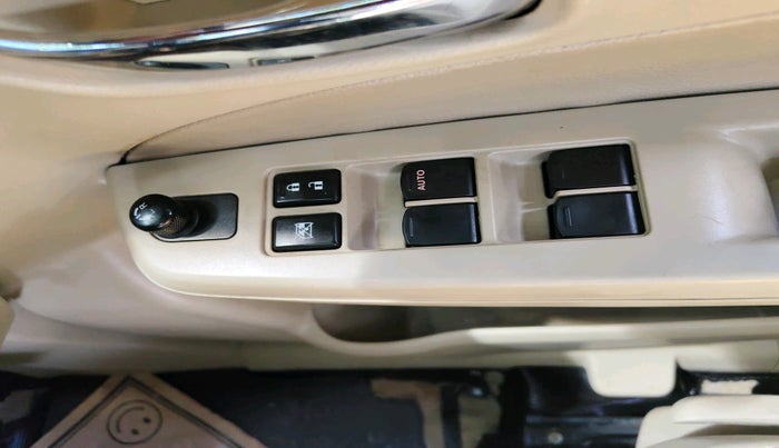 2019 Maruti Ciaz DELTA 1.5 SHVS MT PETROL, Petrol, Manual, 44,851 km, interior