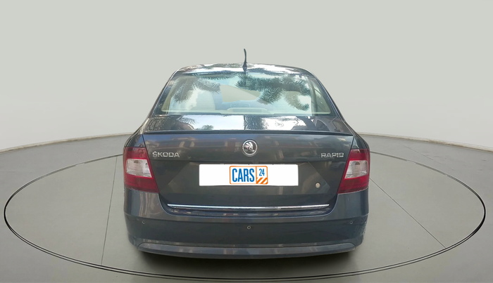 2017 Skoda Rapid 1.6 MPI STYLE PLUS AT, Petrol, Automatic, 69,140 km, exterior