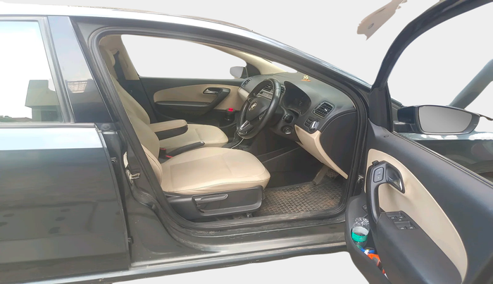 2017 Skoda Rapid 1.6 MPI STYLE PLUS AT, Petrol, Automatic, 69,140 km, interior