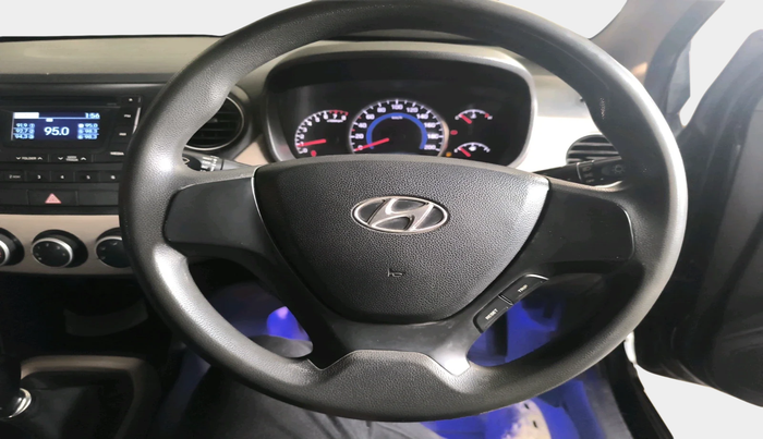 2014 Hyundai Grand i10 SPORTZ 1.2 KAPPA VTVT, Petrol, Manual, 73,402 km, interior