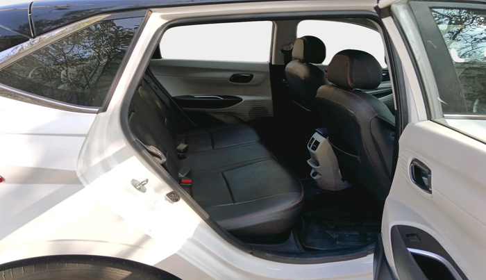 2025 Hyundai NEW I20 ASTA (O) 1.2 MT, Petrol, Manual, 24,935 km, interior