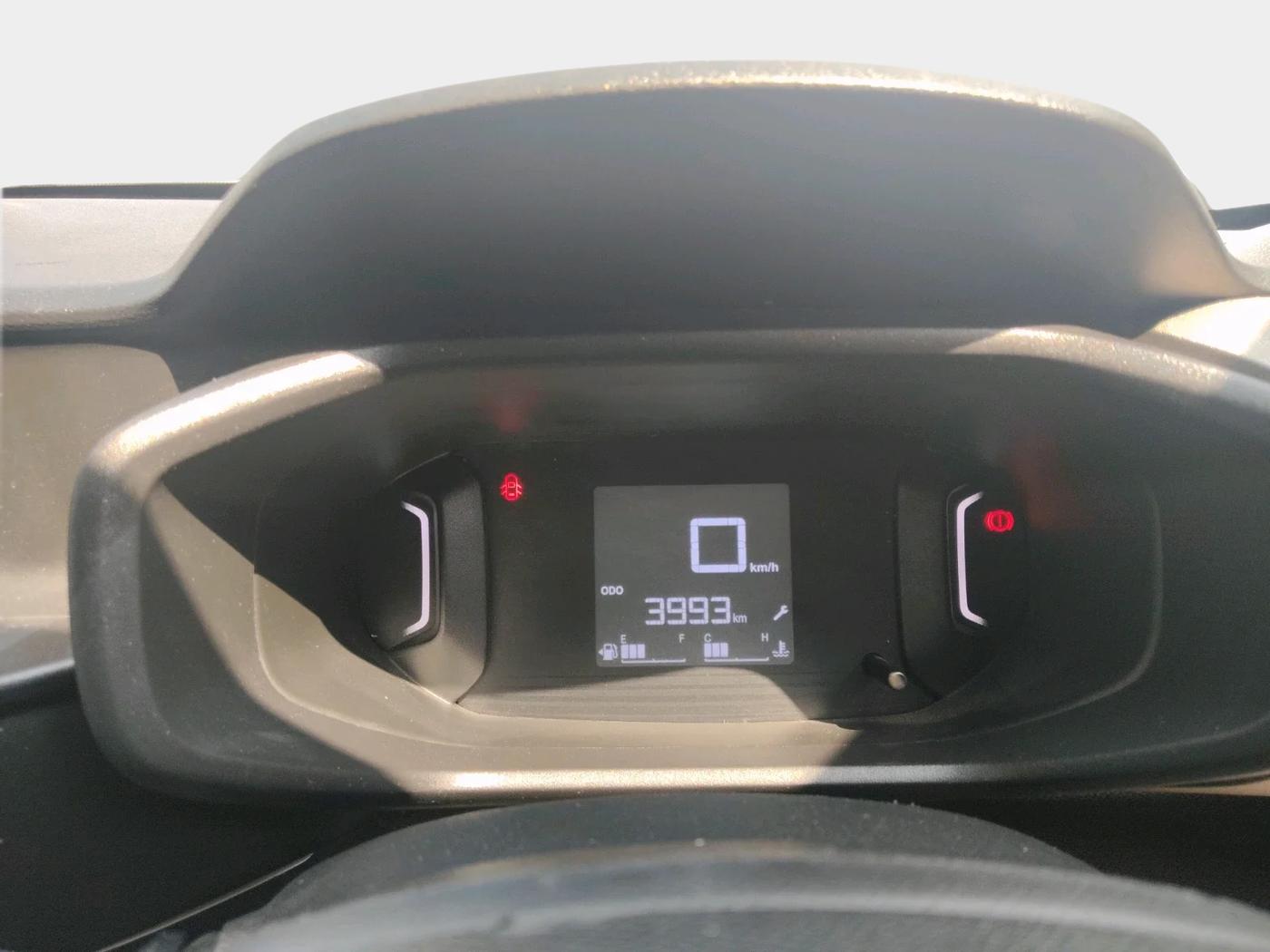 2022 CITROEN C3 FEEL 1.2, Petrol, Manual, 3,993 km, interior