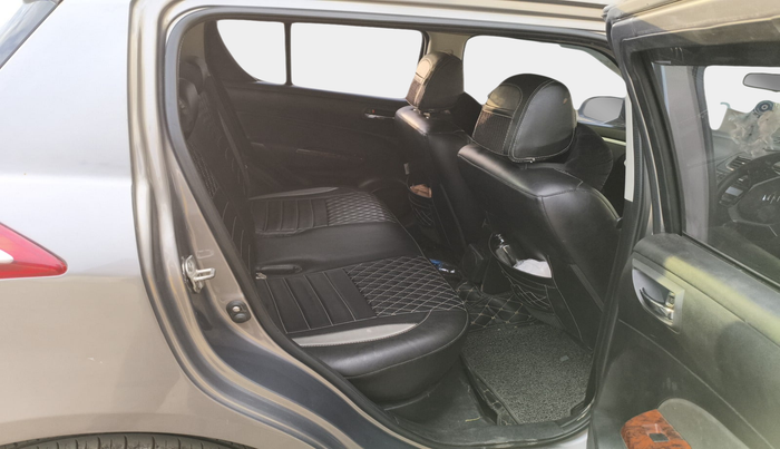 2017 Maruti Swift ZXI, Petrol, Manual, 91,706 km, interior