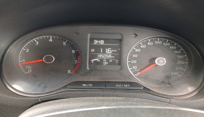 2014 Volkswagen Polo HIGHLINE1.2L, Petrol, Manual, 1,35,058 km, interior