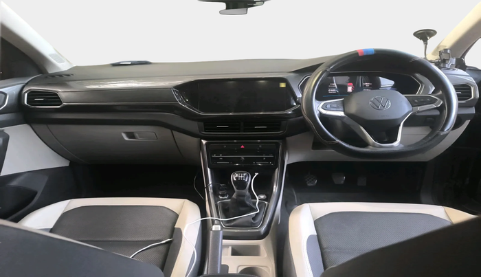 2022 Volkswagen TAIGUN TOPLINE 1.0 TSI MT, Petrol, Manual, 42,865 km, interior