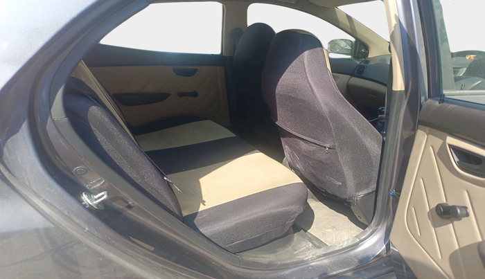 2018 Hyundai Eon MAGNA +, Petrol, Manual, 45,256 km, interior