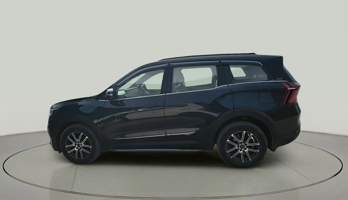 2021 Mahindra XUV700 AX 7 P AT 7 STR, Petrol, Automatic, 45,285 km, exterior
