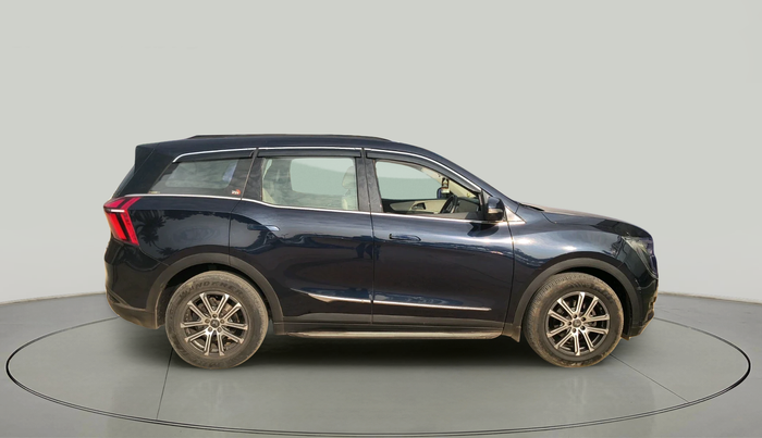 2021 Mahindra XUV700 AX 7 P AT 7 STR, Petrol, Automatic, 45,285 km, exterior