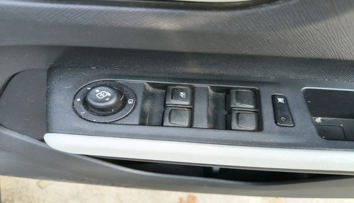 2022 Tata PUNCH CREATIVE  AMT, Petrol, Automatic, 23,549 km, interior