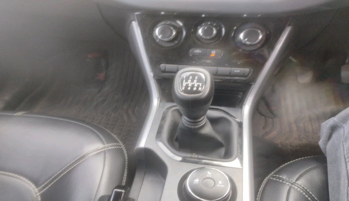 2023 Tata NEXON XM SUNROOF PETROL, Petrol, Manual, 11,600 km, interior