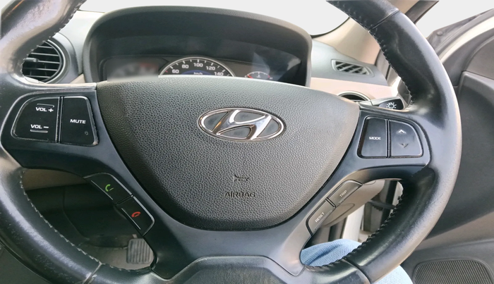 2014 Hyundai Grand i10 ASTA 1.1 CRDI, Diesel, Manual, 1,04,625 km, interior