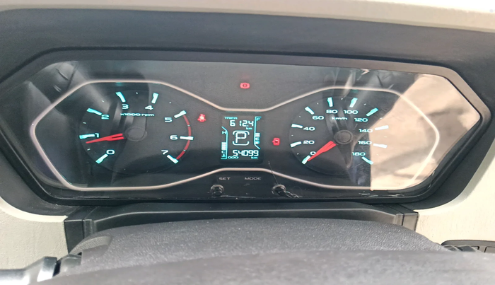 2015 Mahindra Scorpio S10 AT, Diesel, Automatic, 54,099 km, interior