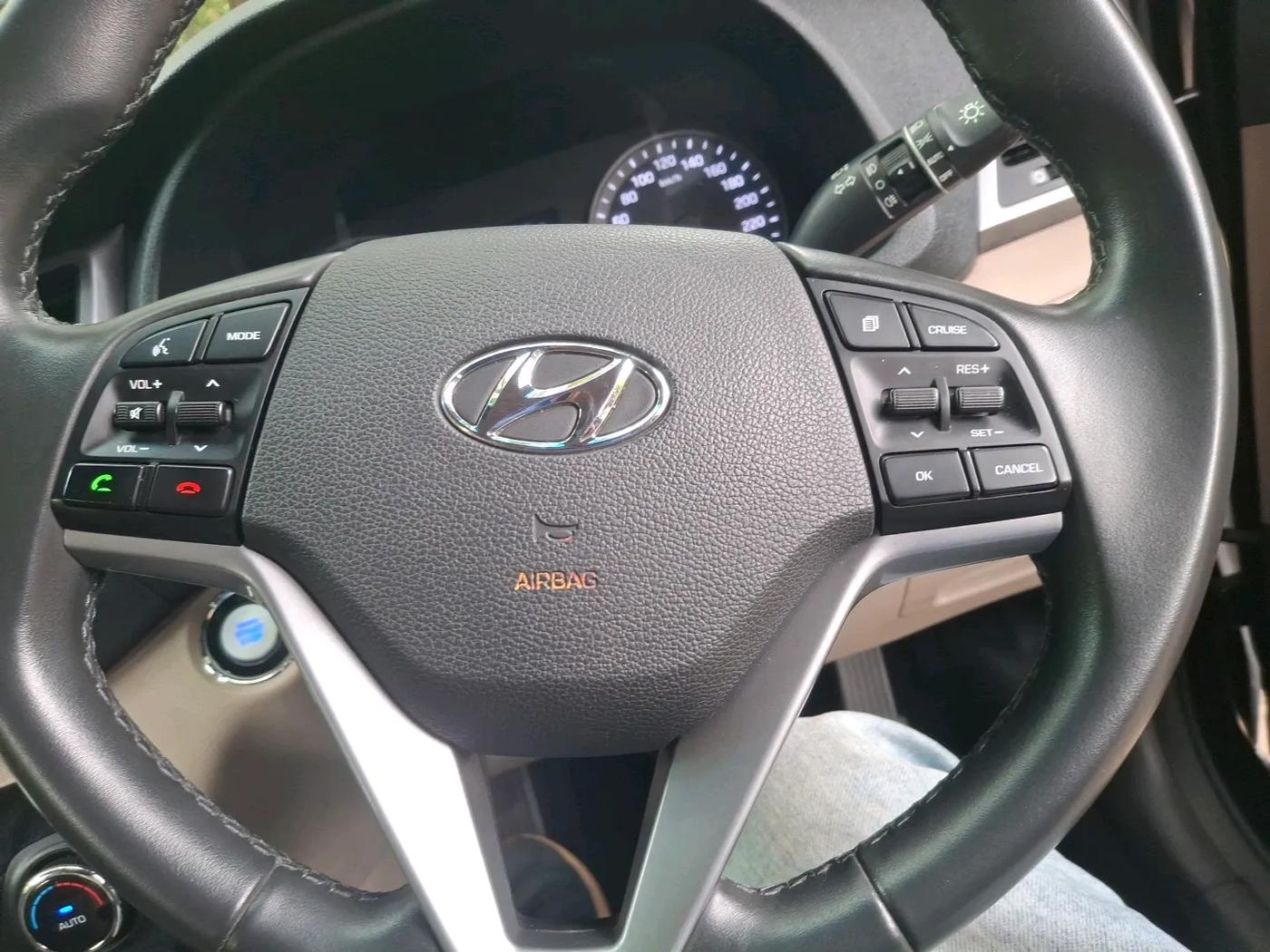 2019 Hyundai Tucson GL (O) 2WD AT PETROL, Petrol, Automatic, 33,022 km, interior