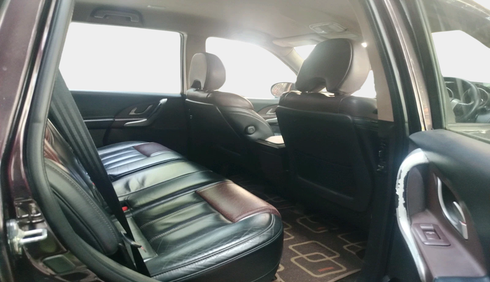 2012 Mahindra XUV500 W8, Diesel, Manual, 94,052 km, interior