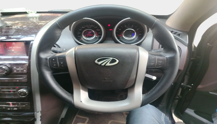 2012 Mahindra XUV500 W8, Diesel, Manual, 94,052 km, interior