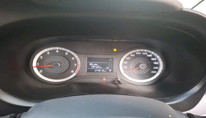 2022 Hyundai GRAND I10 NIOS MAGNA 1.2 KAPPA VTVT, Petrol, Manual, 24,816 km, interior