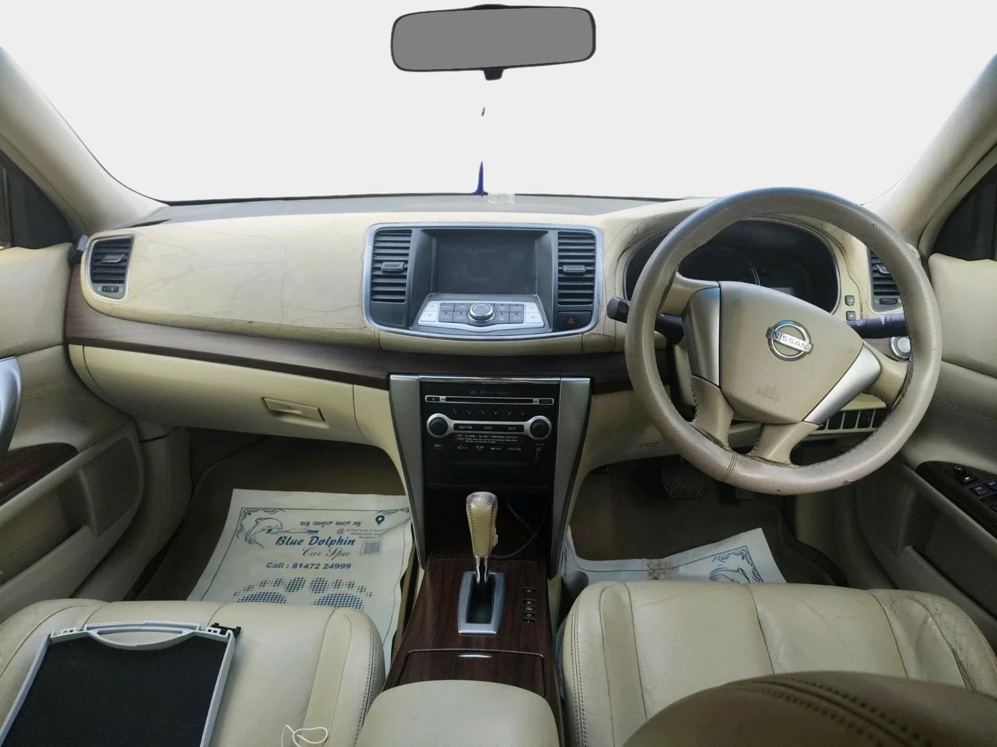 2011 Nissan Teana 250XL, Petrol, Automatic, 1,21,366 km, interior