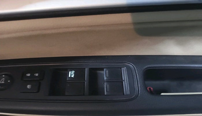 2023 Honda Amaze 1.2L I-VTEC S, Petrol, Manual, 28,023 km, interior