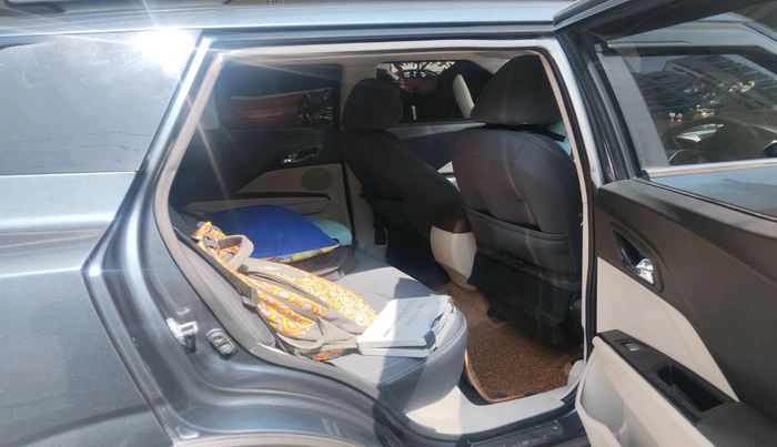 2021 Mahindra XUV300 W8 1.2 PETROL, Petrol, Manual, 20,009 km, interior